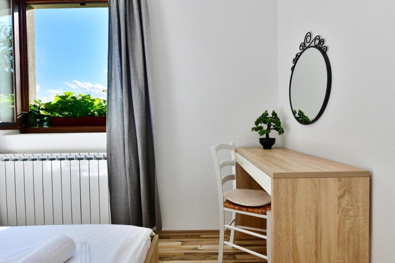 Holiday Home Ostrun Раковица Екстериор снимка