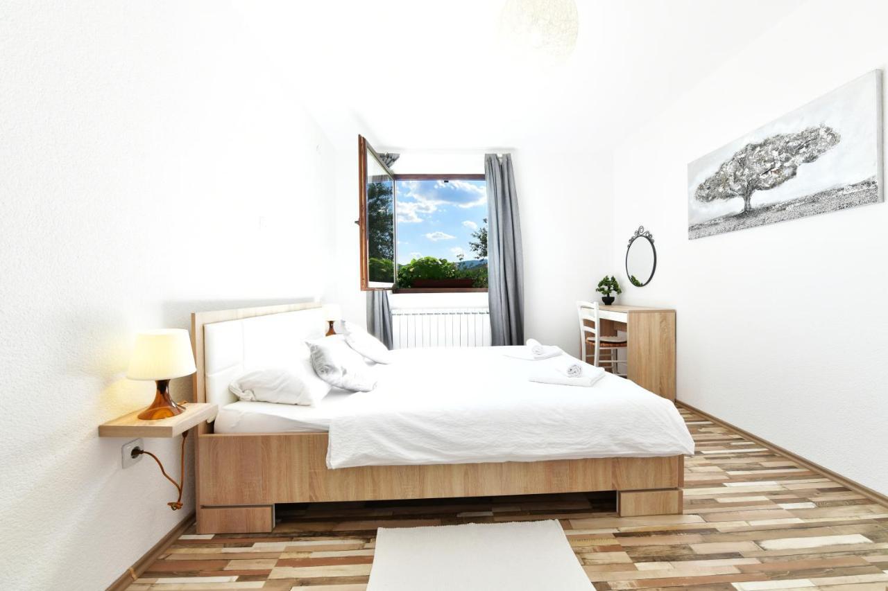 Holiday Home Ostrun Раковица Екстериор снимка