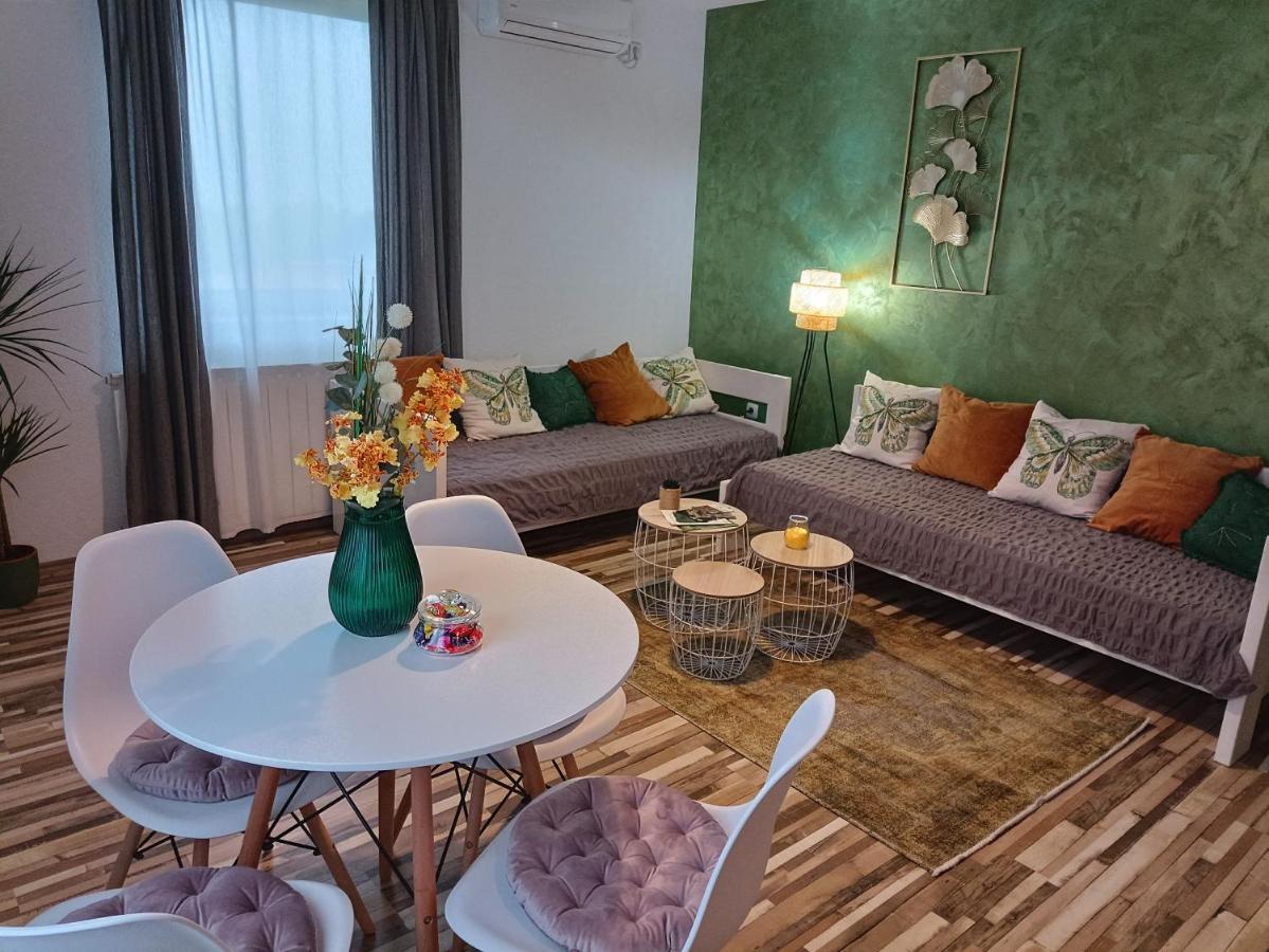 Holiday Home Ostrun Раковица Екстериор снимка